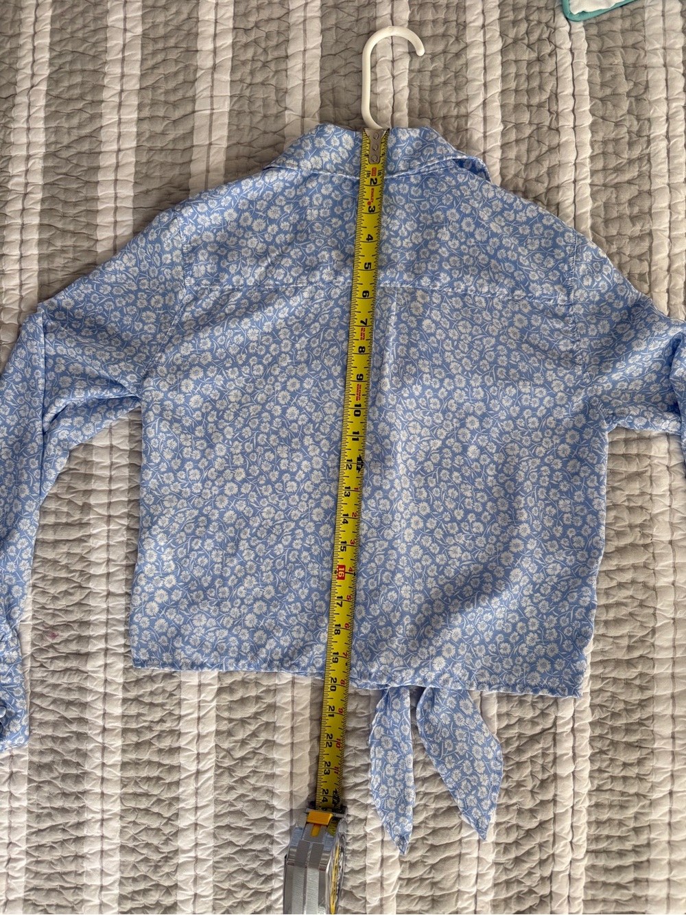 Abercrombie & Fitch Light Blue Floral Tie-Front Blouse, Size XS - Picture 7 of 8
